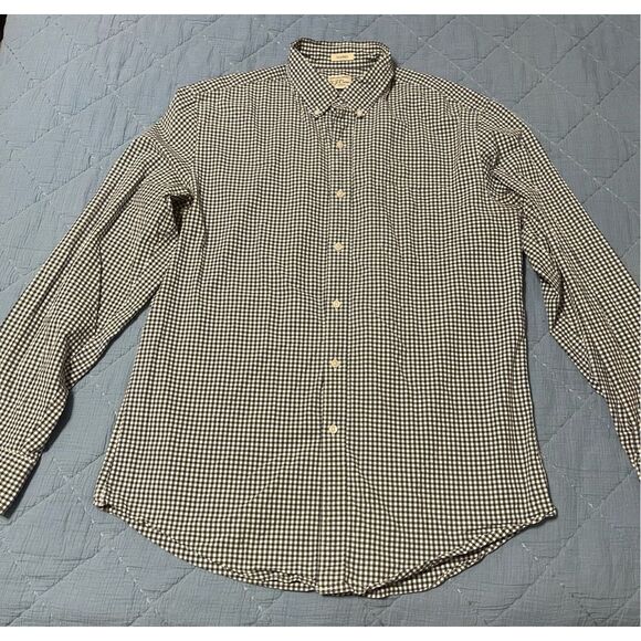 J.Crew Men’s Classic Fit Shirt Size Large - Picture 1 of 3